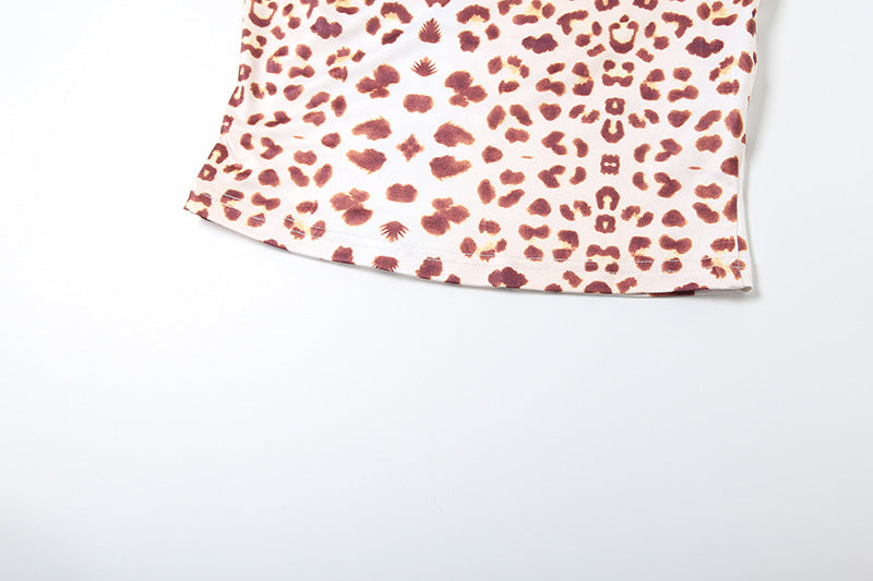 Blusa com decote em V profundo e renda de oncinha – Blusa estampada sexy para mulheres | Frete grátis | Criptomoedas aceitas